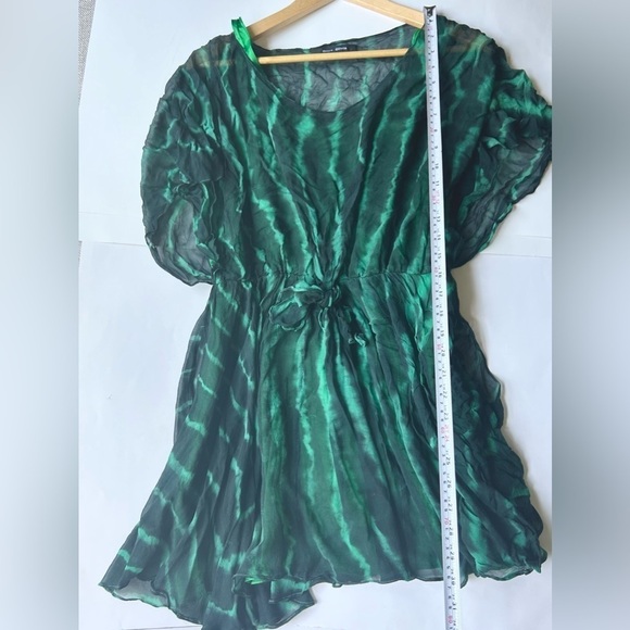 Olive olivia silk  dress tunic green pattern print size small flowy - Picture 8 of 9